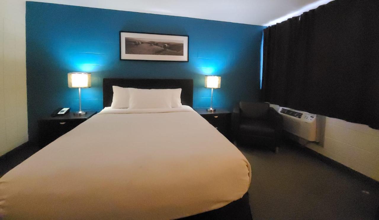 YYC Roadking Inns Motel מראה חיצוני תמונה