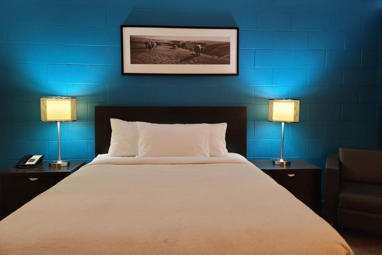 YYC Roadking Inns Motel מראה חיצוני תמונה