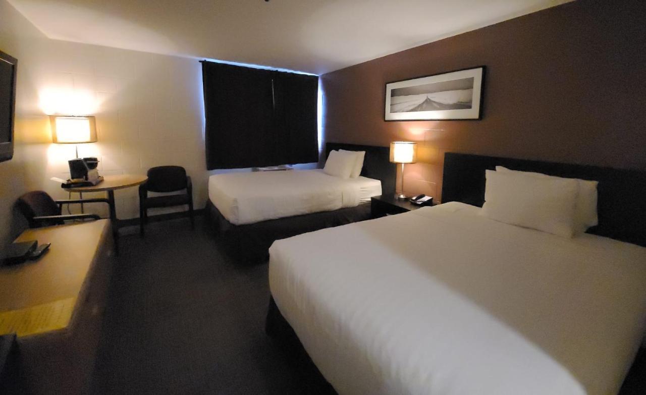 YYC Roadking Inns Motel מראה חיצוני תמונה
