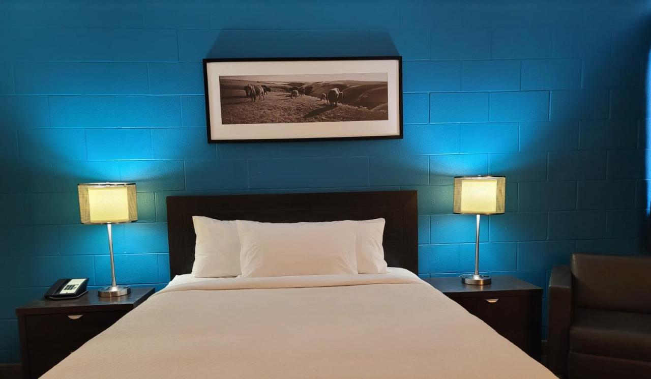 YYC Roadking Inns Motel מראה חיצוני תמונה