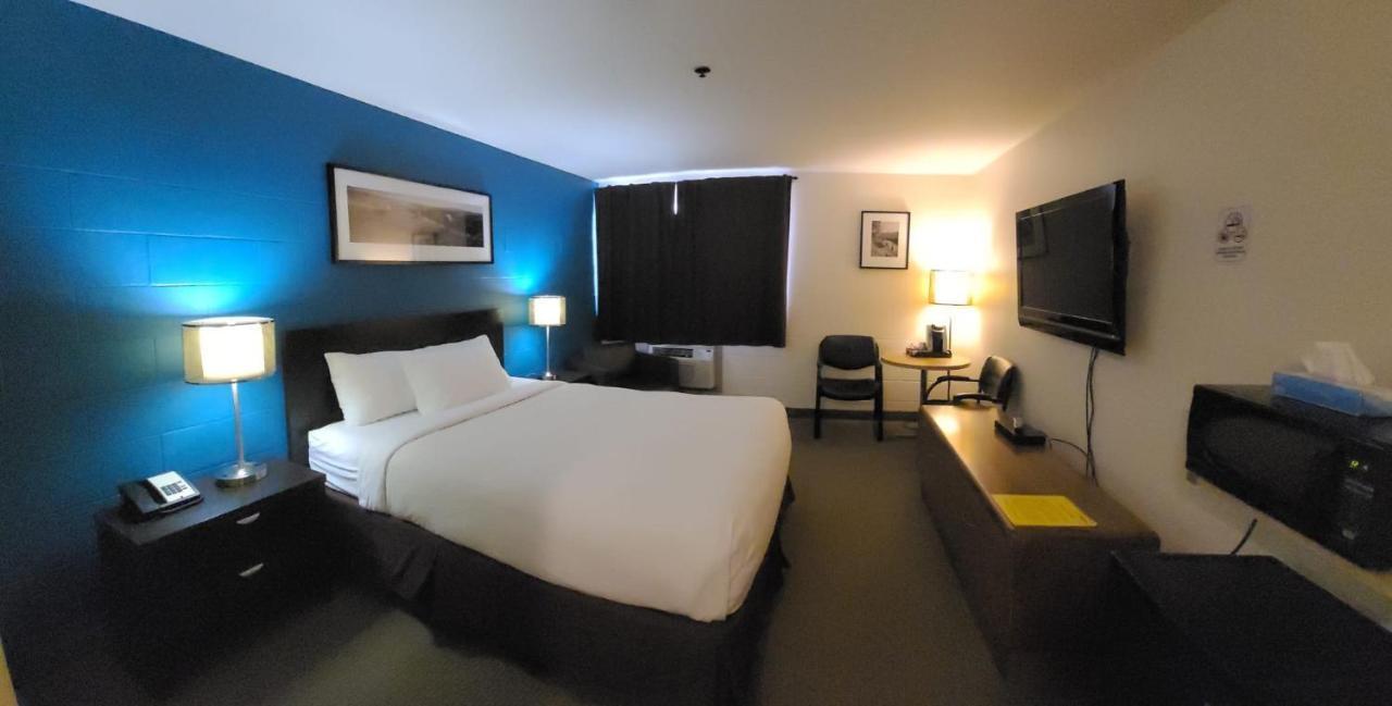 YYC Roadking Inns Motel מראה חיצוני תמונה