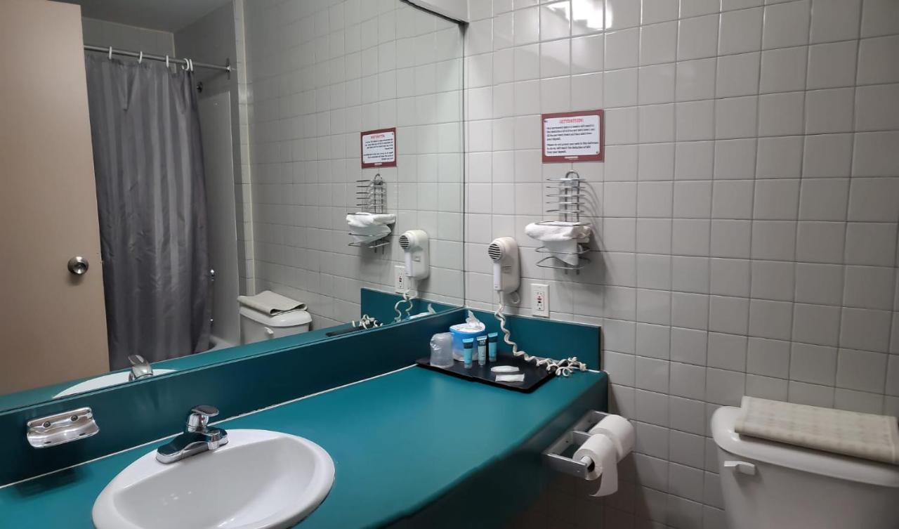 YYC Roadking Inns Motel מראה חיצוני תמונה