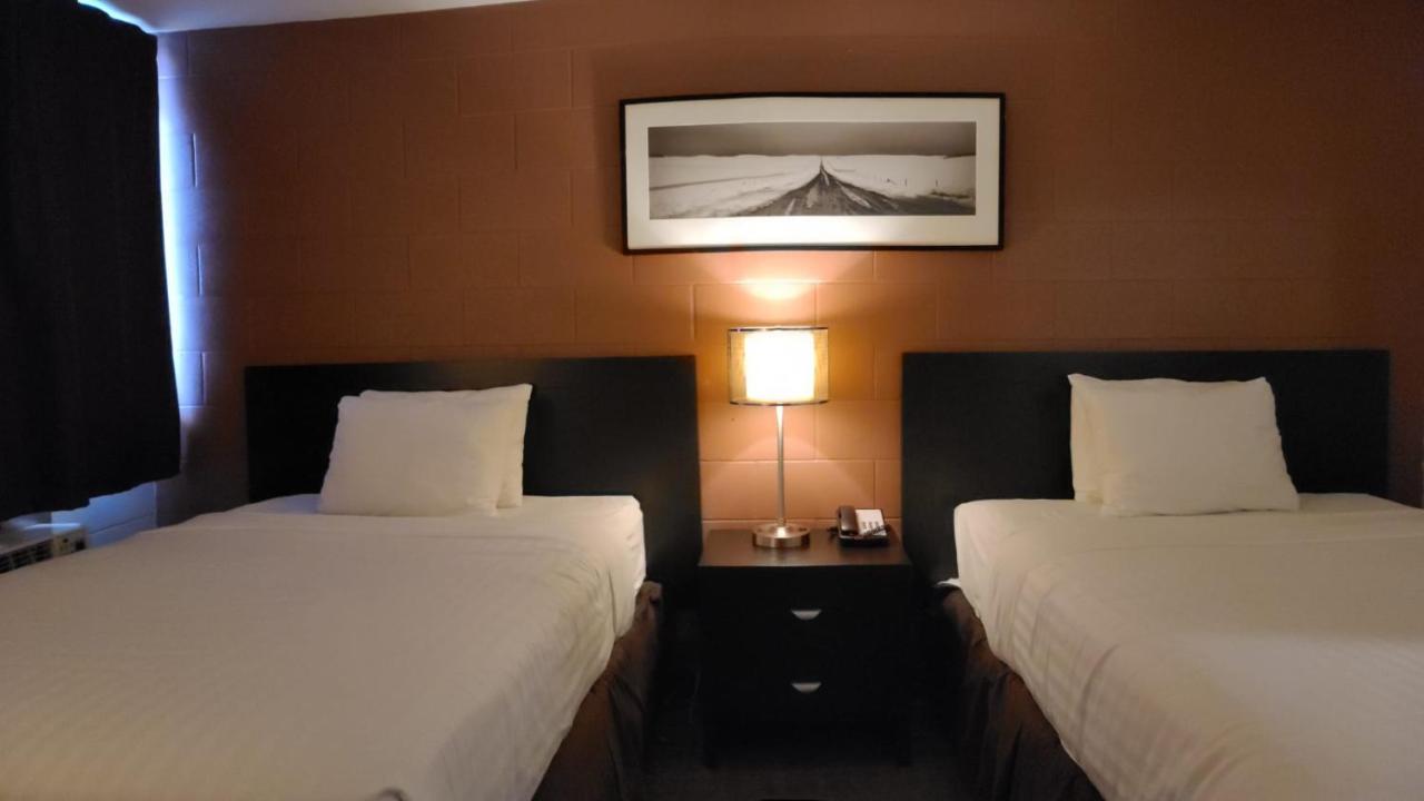 YYC Roadking Inns Motel מראה חיצוני תמונה
