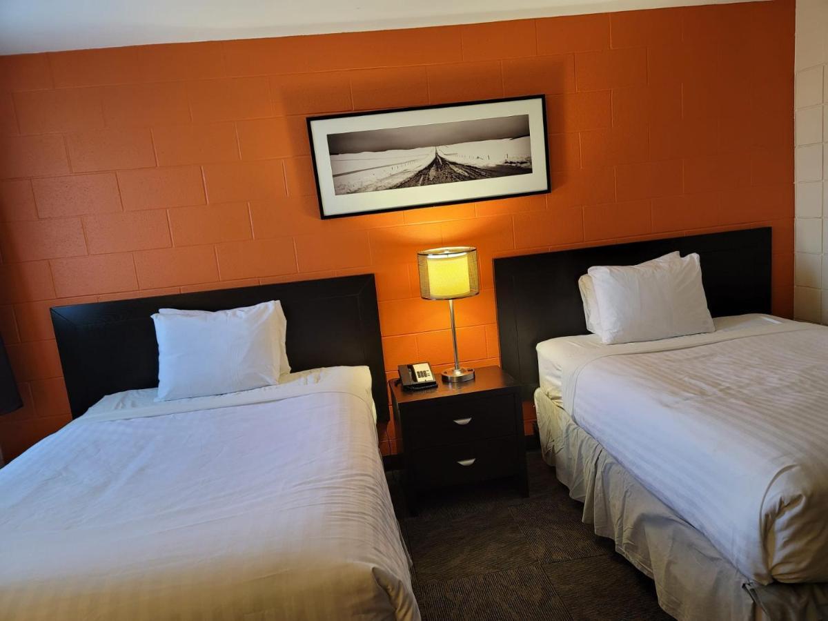 YYC Roadking Inns Motel מראה חיצוני תמונה