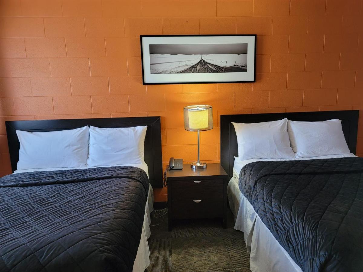 YYC Roadking Inns Motel מראה חיצוני תמונה