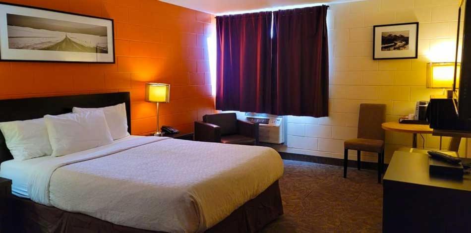 YYC Roadking Inns Motel מראה חיצוני תמונה